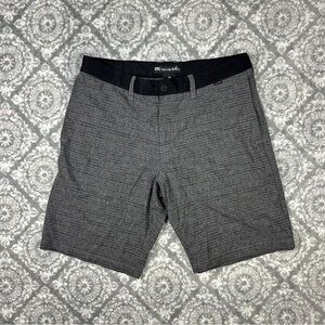 Travis Mathew Shorts Mens 32 77454-00 Stretch Casual Active Gray